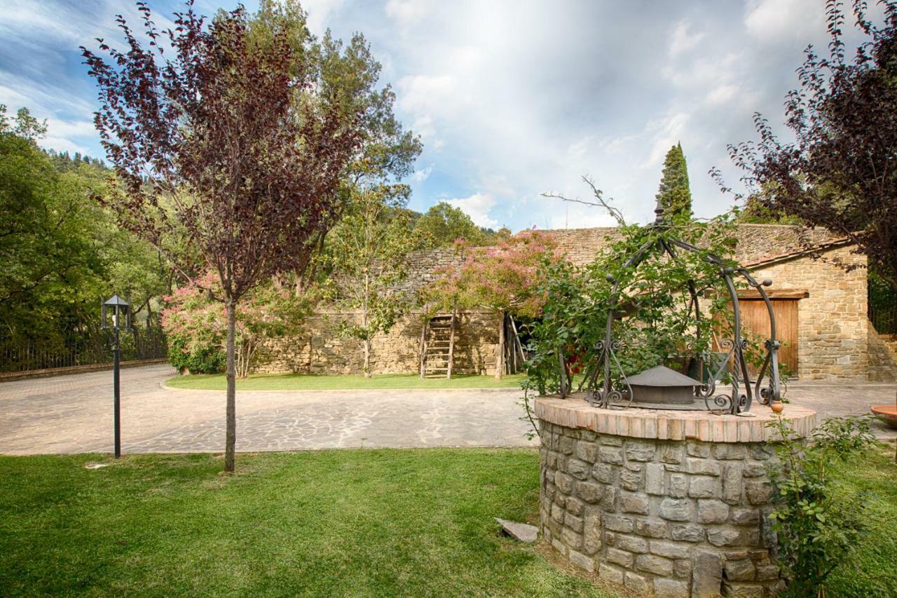 הוילה ארצו Il Castello Di Rigutinelli מראה חיצוני תמונה